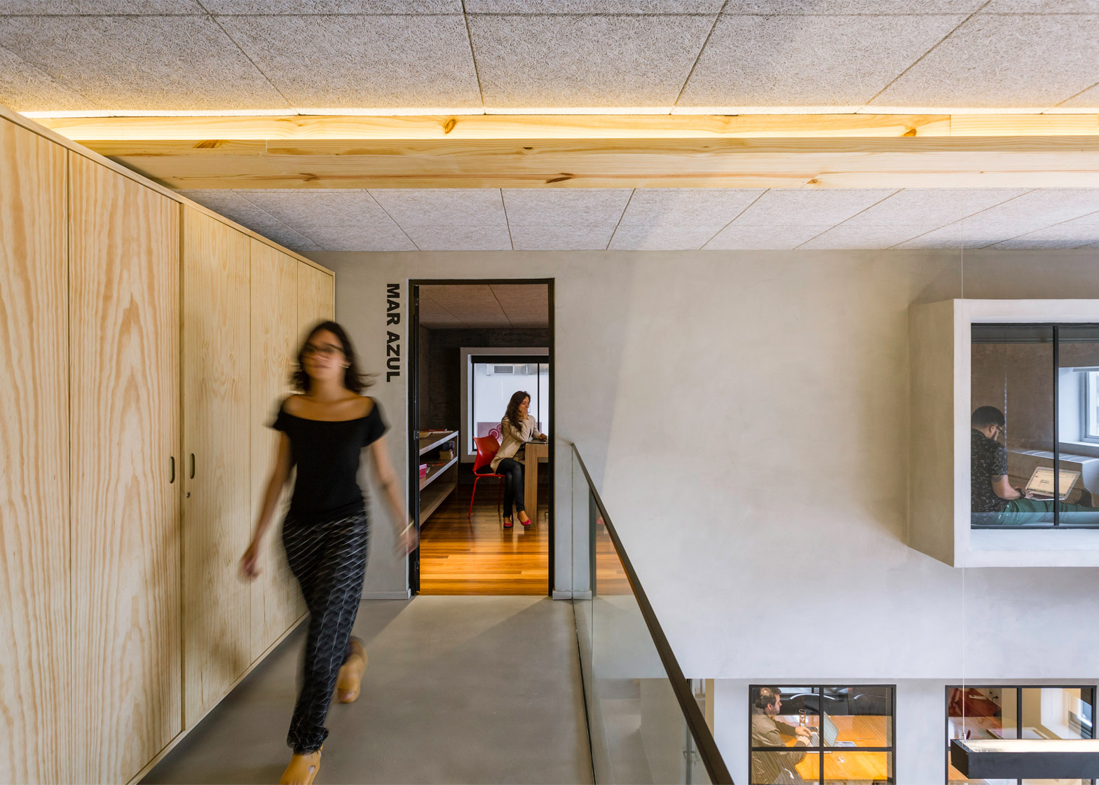 airbnb-offices_sao-paulo_mm18_dezeen_1568_2