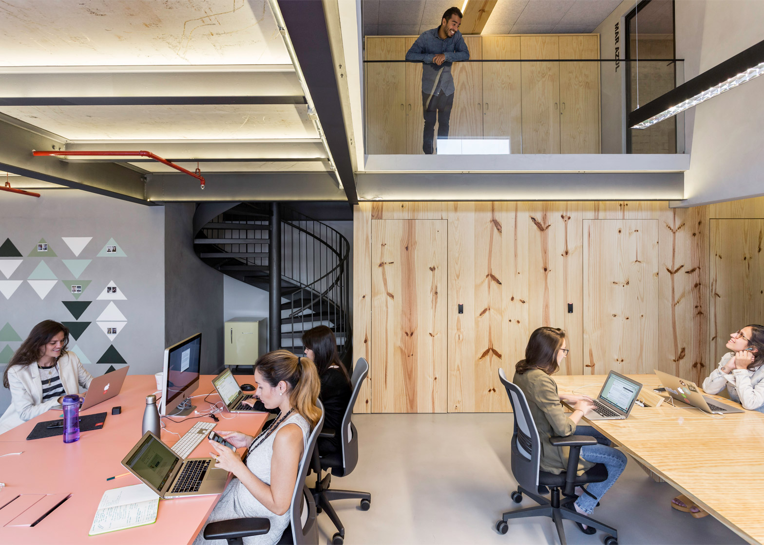 airbnb-offices_sao-paulo_mm18_dezeen_1568_8