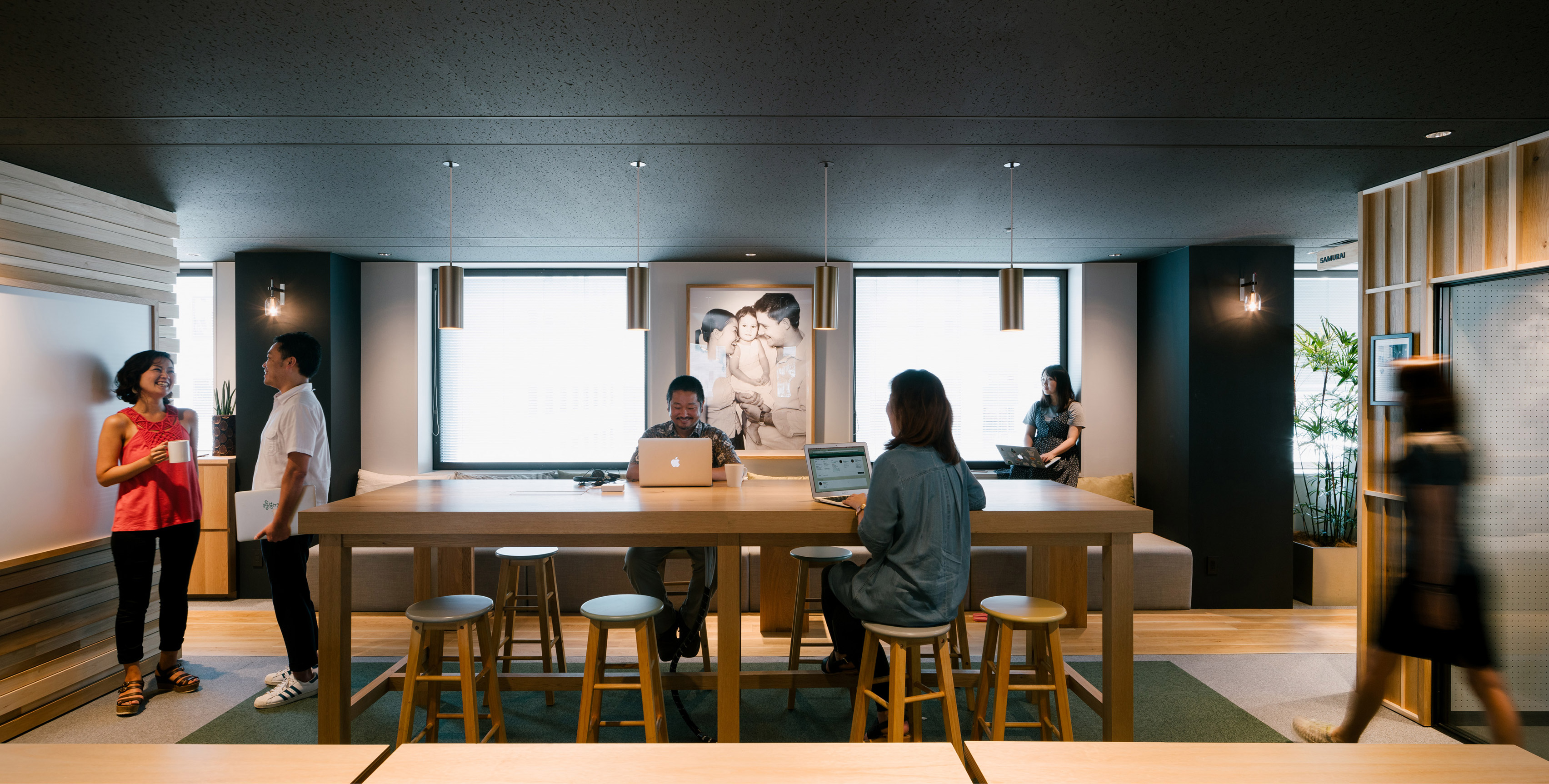 airbnb-tokyo-office-_dezeen_3408_8