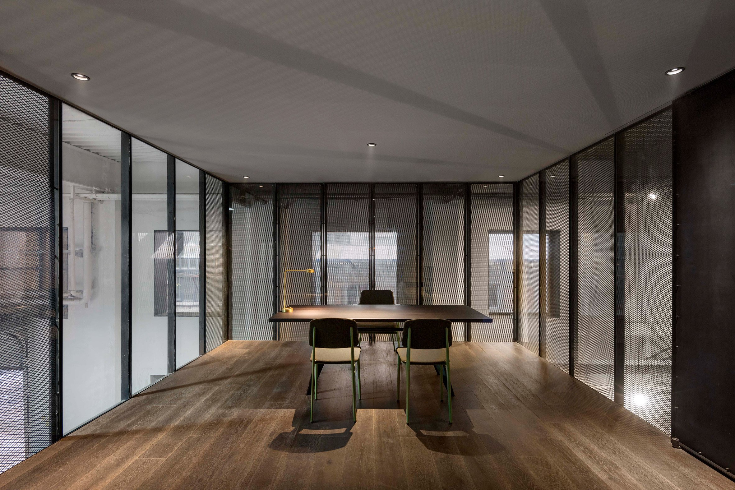 the-garage-neri-hu-beijing-cafe-industrial-car-workshop-cafe_dezeen_2364_col_12