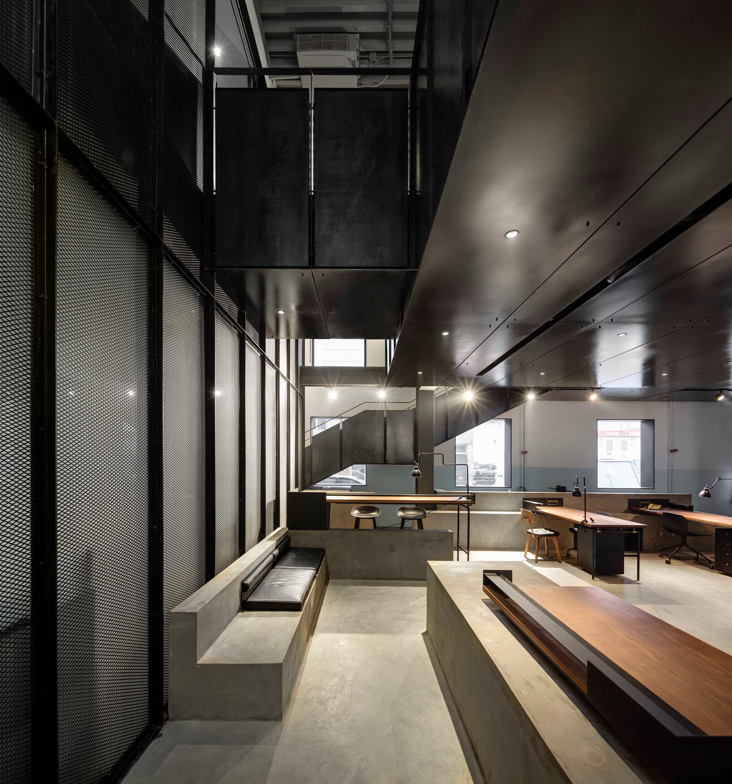 the-garage-neri-hu-beijing-cafe-industrial-car-workshop-cafe_dezeen_2364_col_3