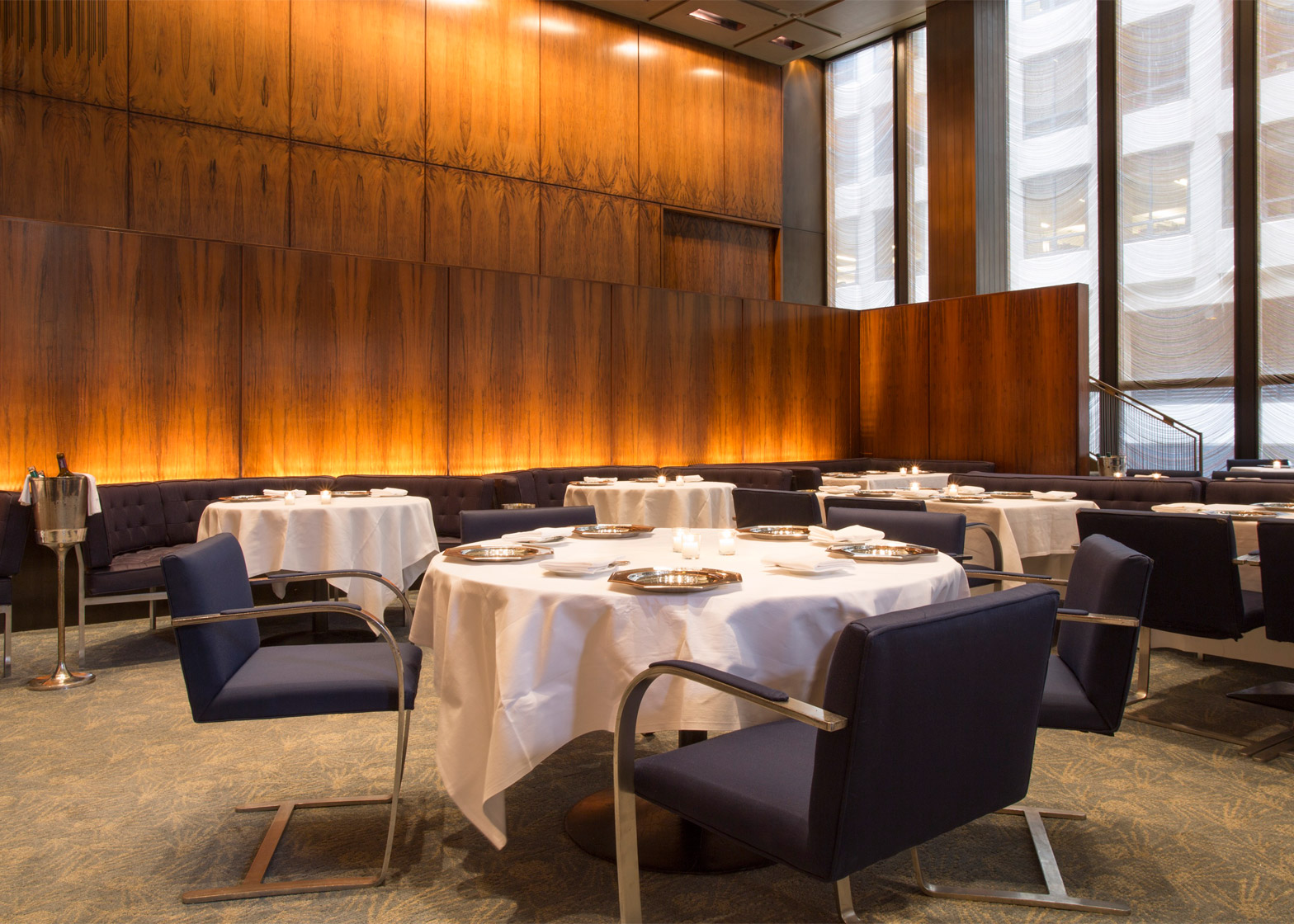 four-seasons-restaurant-interior-seagram-building-philip-johnson-mies-van-der-rohe-auction-new-york-city-usa-news_dezeen_1568_5