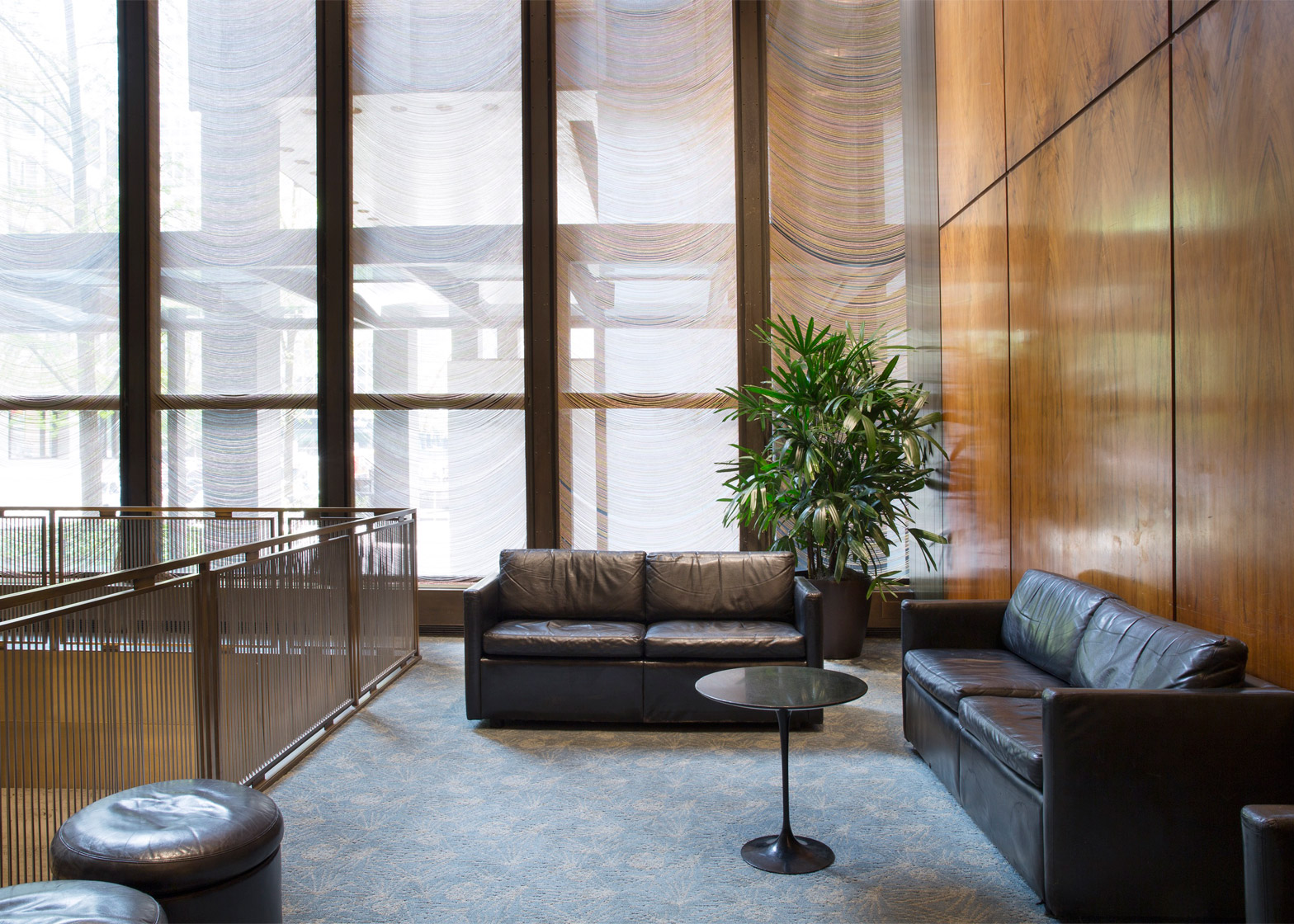 four-seasons-restaurant-interior-seagram-building-philip-johnson-mies-van-der-rohe-auction-new-york-city-usa-news_dezeen_1568_8