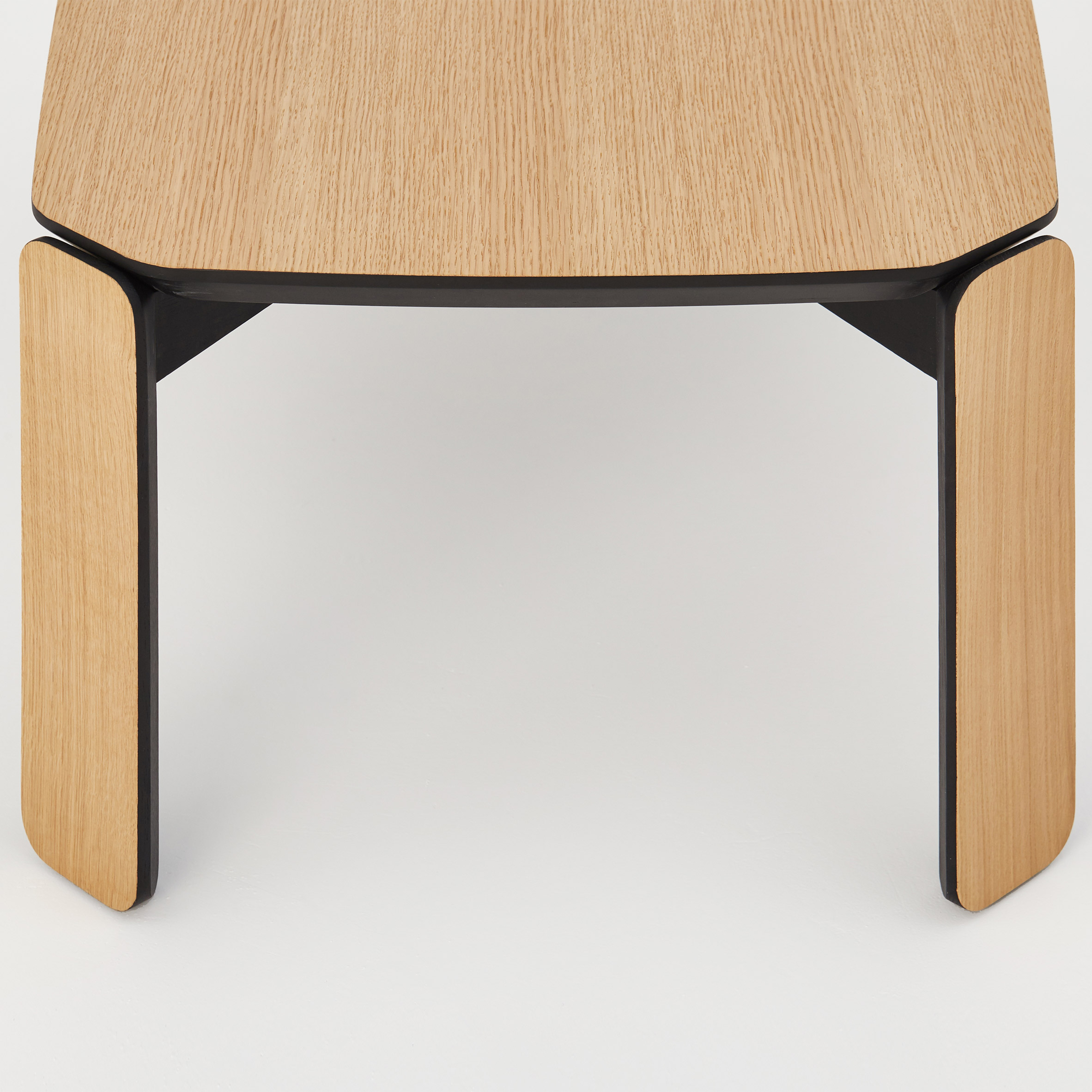 45-table-system-inyard-la-selva-design-furniture_dezeen_2364_col_3