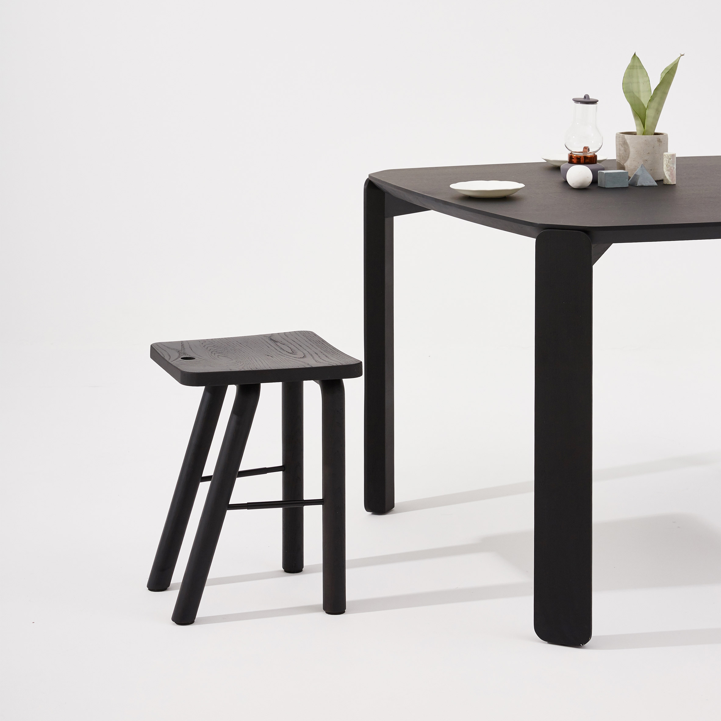 45-table-system-inyard-la-selva-design-furniture_dezeen_2364_col_9