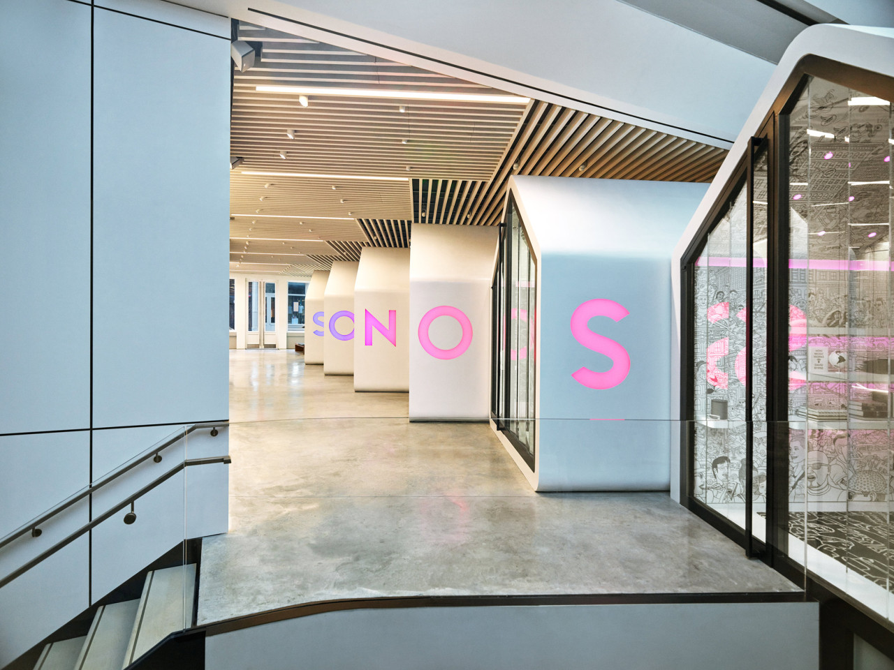 Sonos-View-from-Back-of-Store