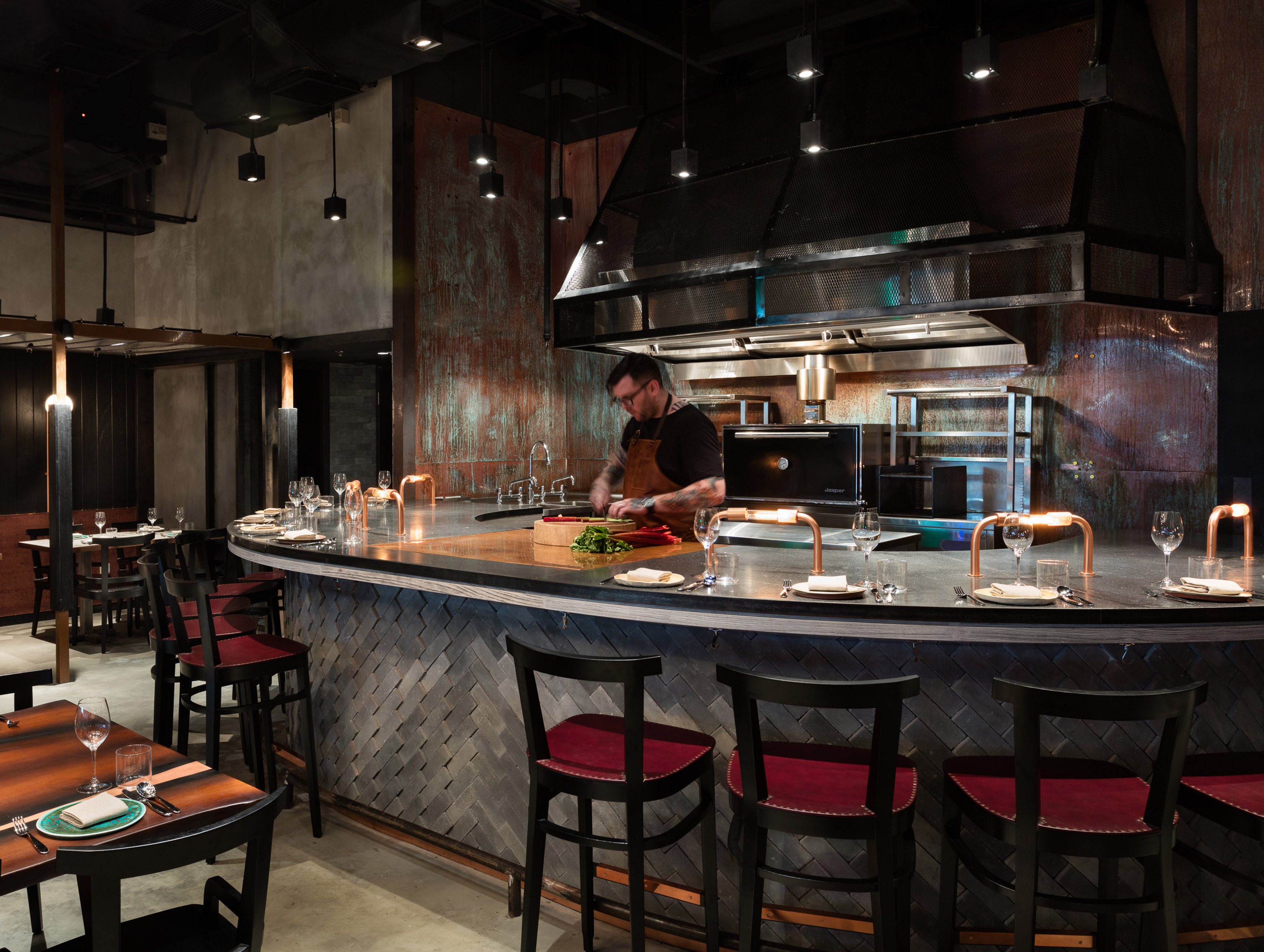 dennis-lo-rhoda-restaurant-joyce-wang-studio-hong-kong-interior-design_dezeen_3408_1