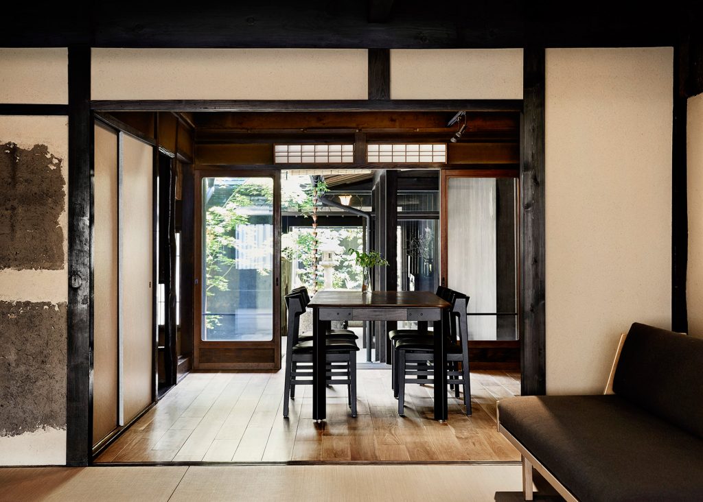 maoyashi-machiya-kyoto-house-uoya-shigenori-japan-architecture-residential_dezeen_2364_ss_9-1024x732