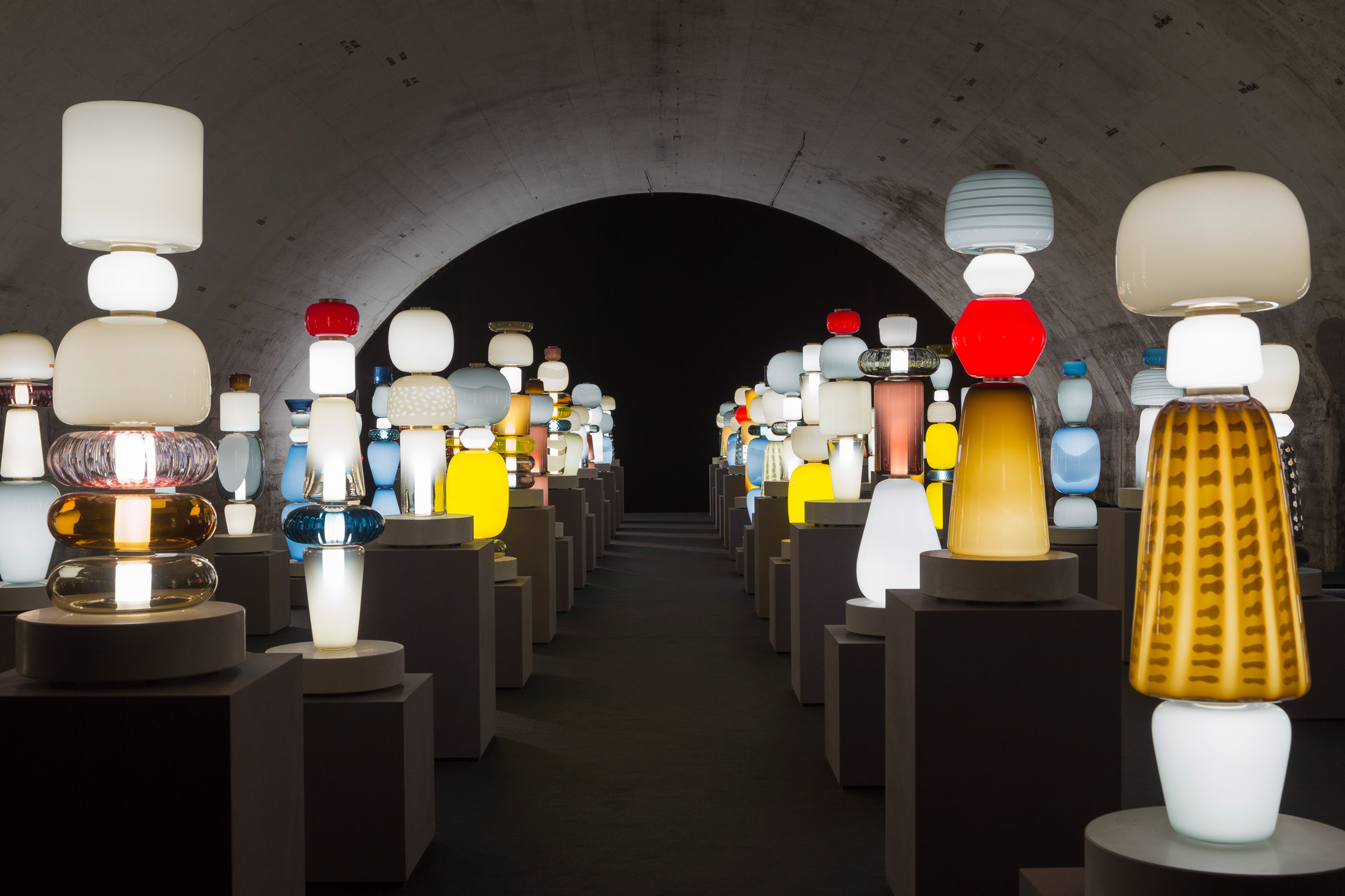 salviati-decode-recode-installation-luca-nichetto-ben-gorham-milan-design-week-lighting-_dezeen_2364_col_6