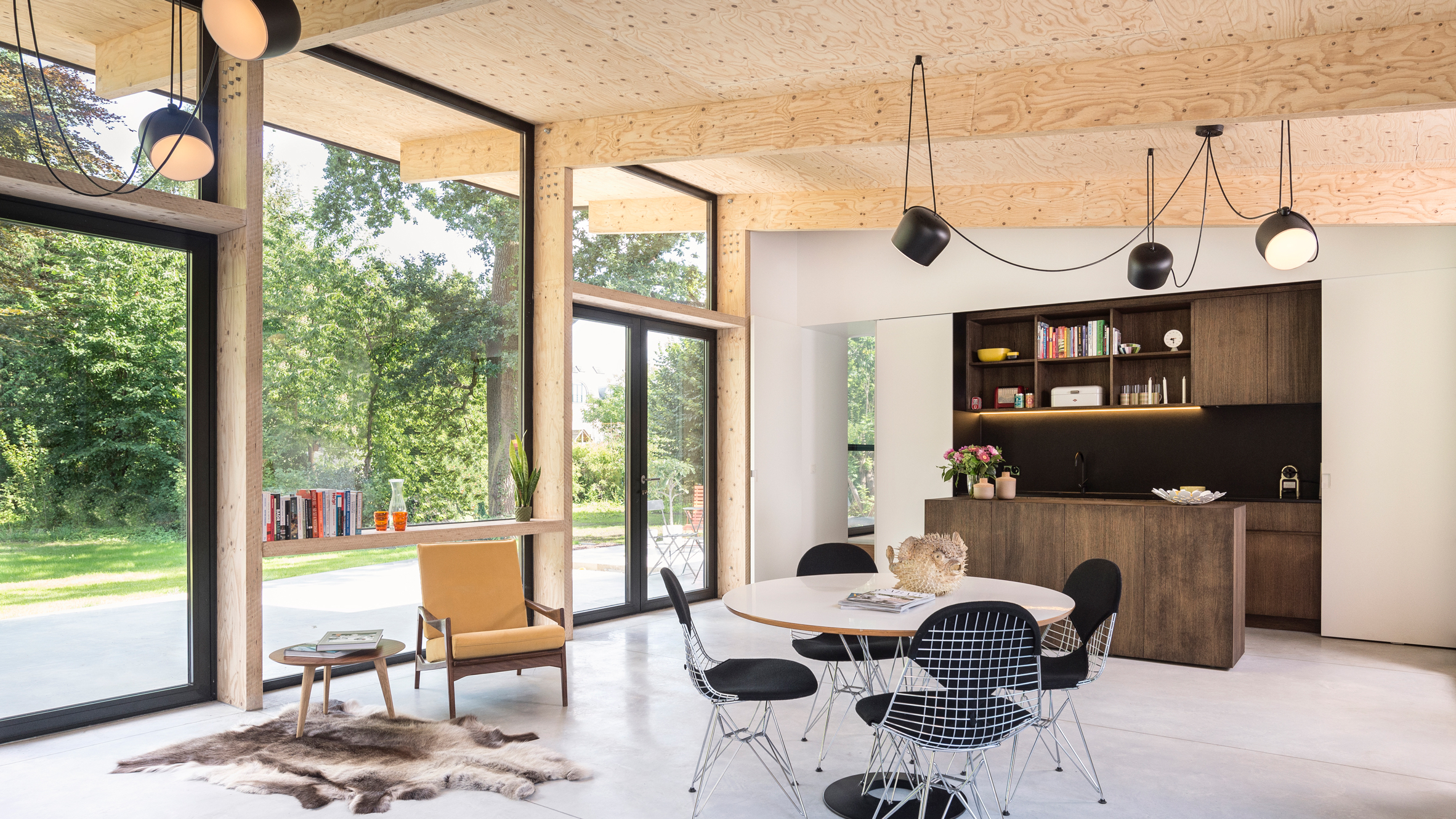 semi-detached-house-with-an-outdoor-area-studio-k-rob-mols-belgium_dezeen_hero