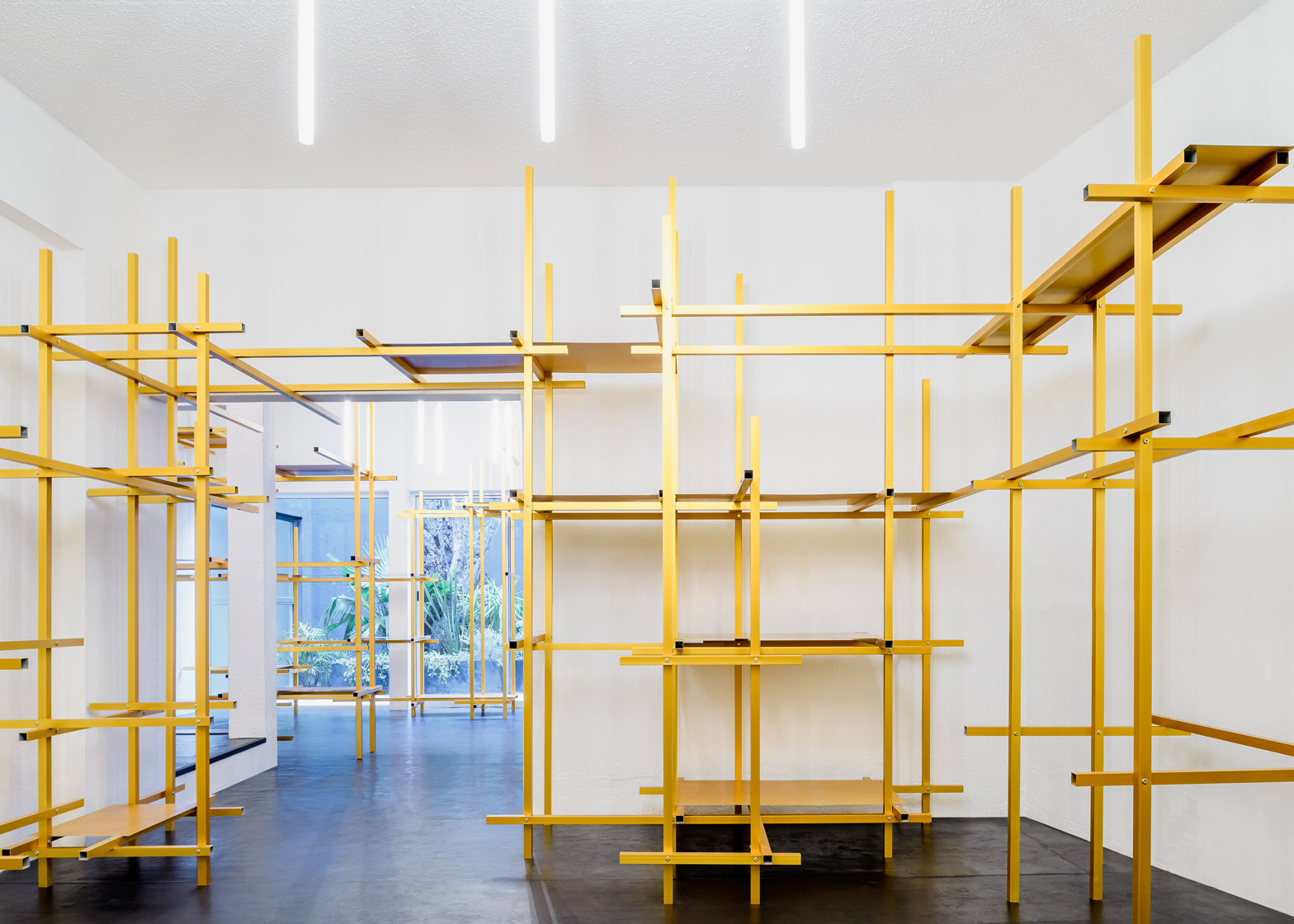 troquer-studio-showroom-zeller-moye-mexico-city-conversion_dezeen_1568_0