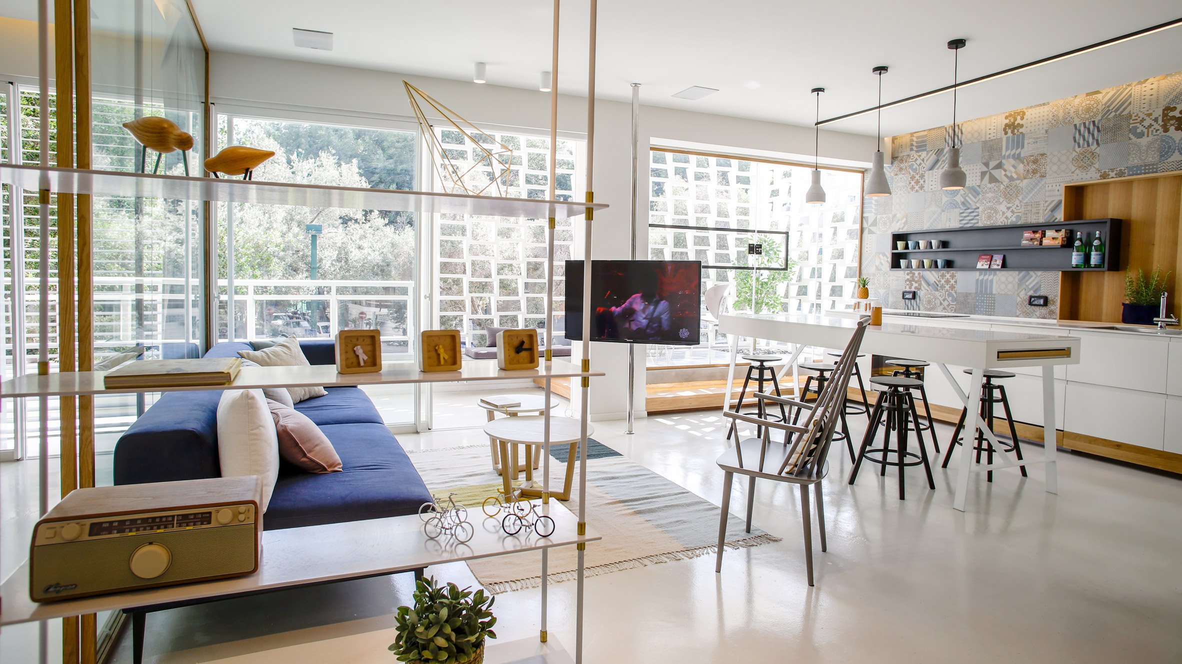 weisel-apartment-tel-aviv-israel-dori-design-studio-renovation_dezeen-hero