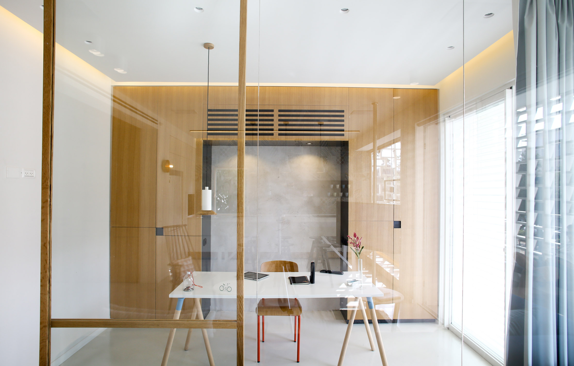 weisel-apartment-tel-aviv-israel-dori-design-studio-renovation_dezeen_2364_col_10