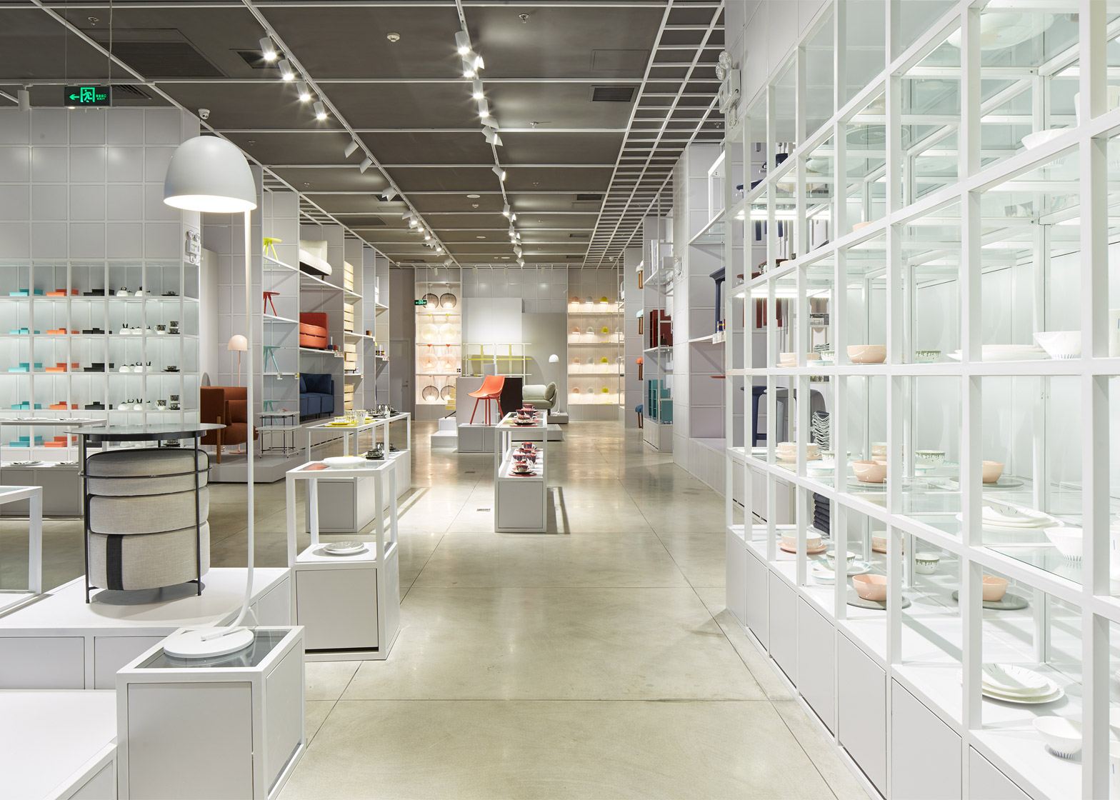 zaozuo-showroom-luca-nichetto-indigo-shopping-centre-beijing-china-brand_dezeen_1568_5