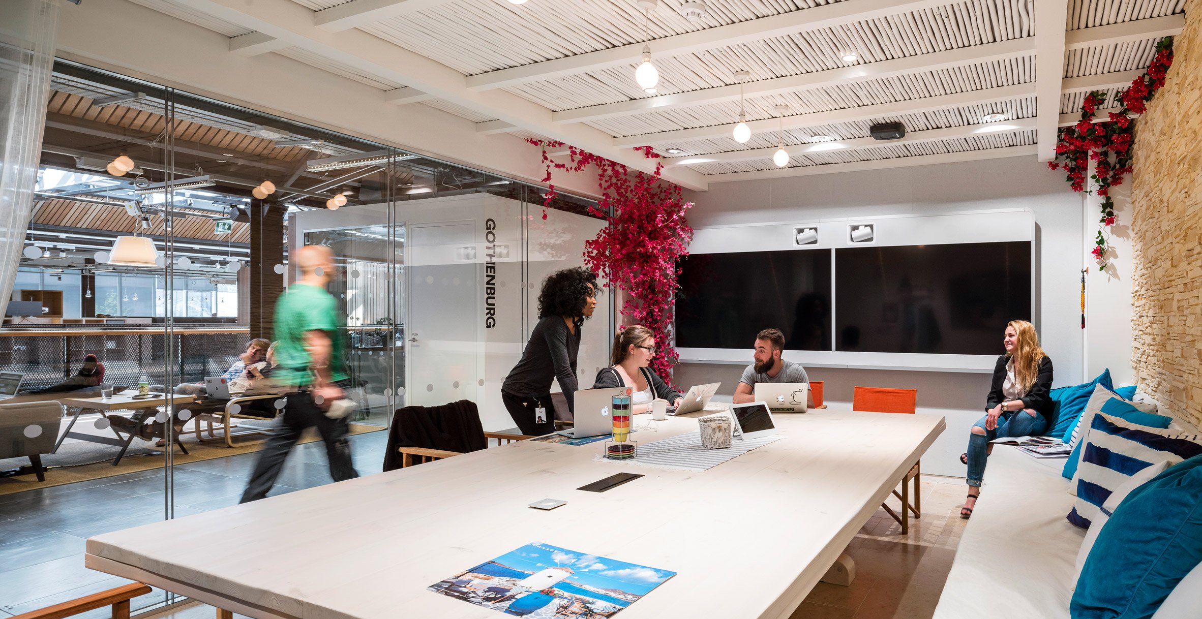 airbnb-dublin-office-interiors-ireland-offices_dezeen_2364_col_28