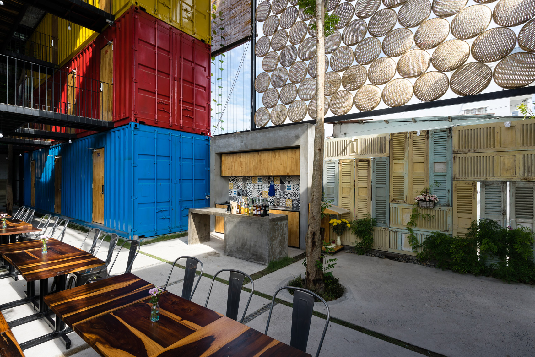 ccasa-hostel-tak-architects-architecture-hotels-vietnam_dezeen_1704_col_1