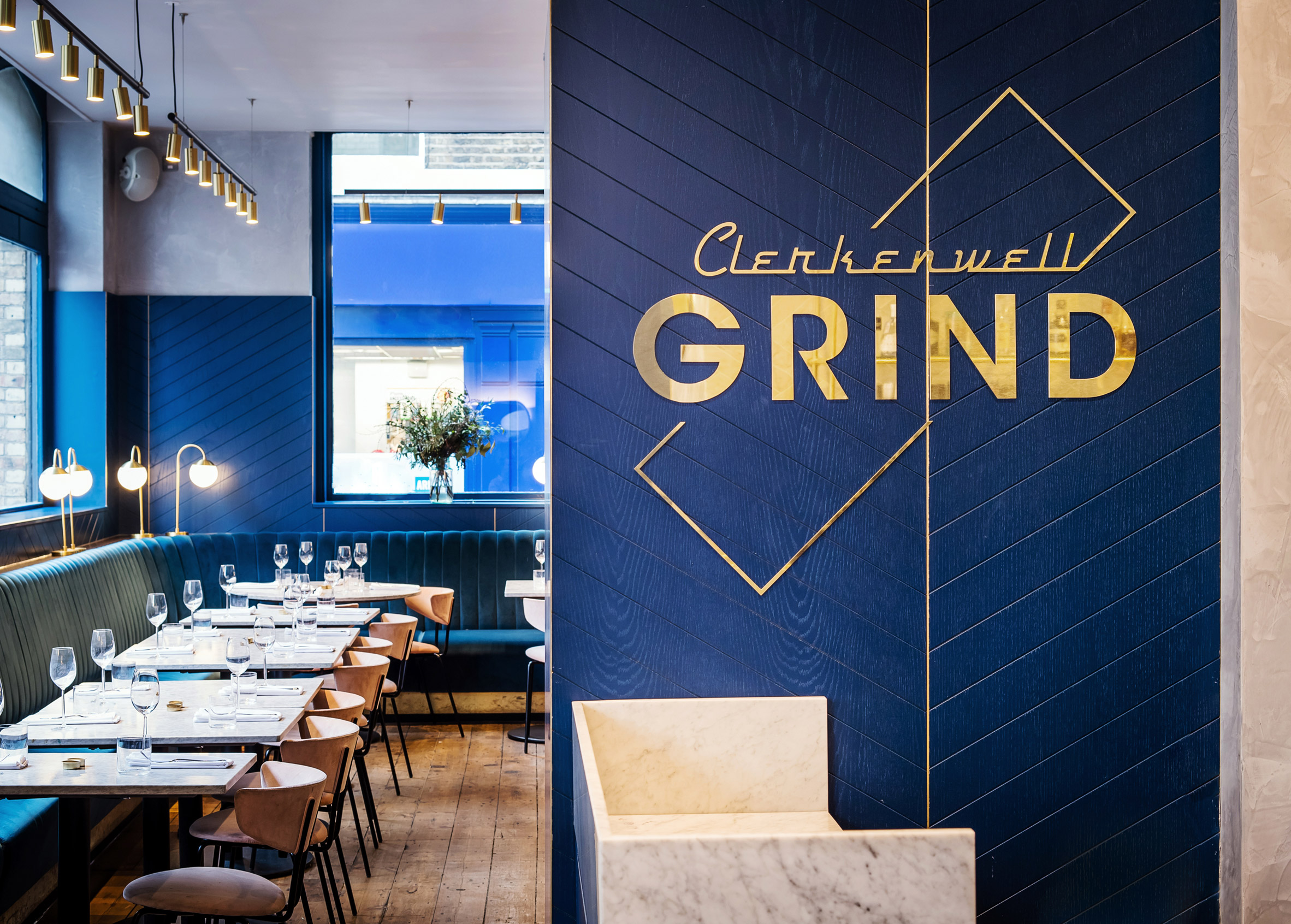 clerkenwell-grind-biasol-restaurants-bars-interiors-london-uk_dezeen_2364_col_1