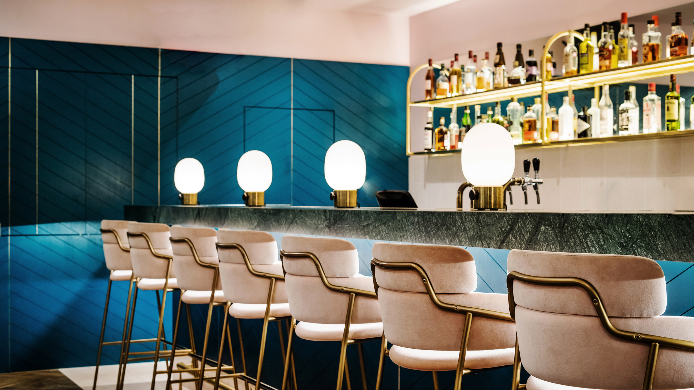 clerkenwell-grind-biasol-restaurants-bars-interiors-london-uk_dezeen_hero