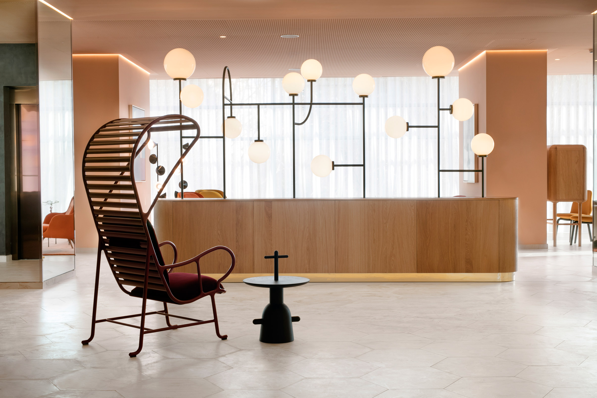 jaime-hayon-barcelo-torre-de-madrid-hotel-spain-interiors_dezeen_2364_col_10