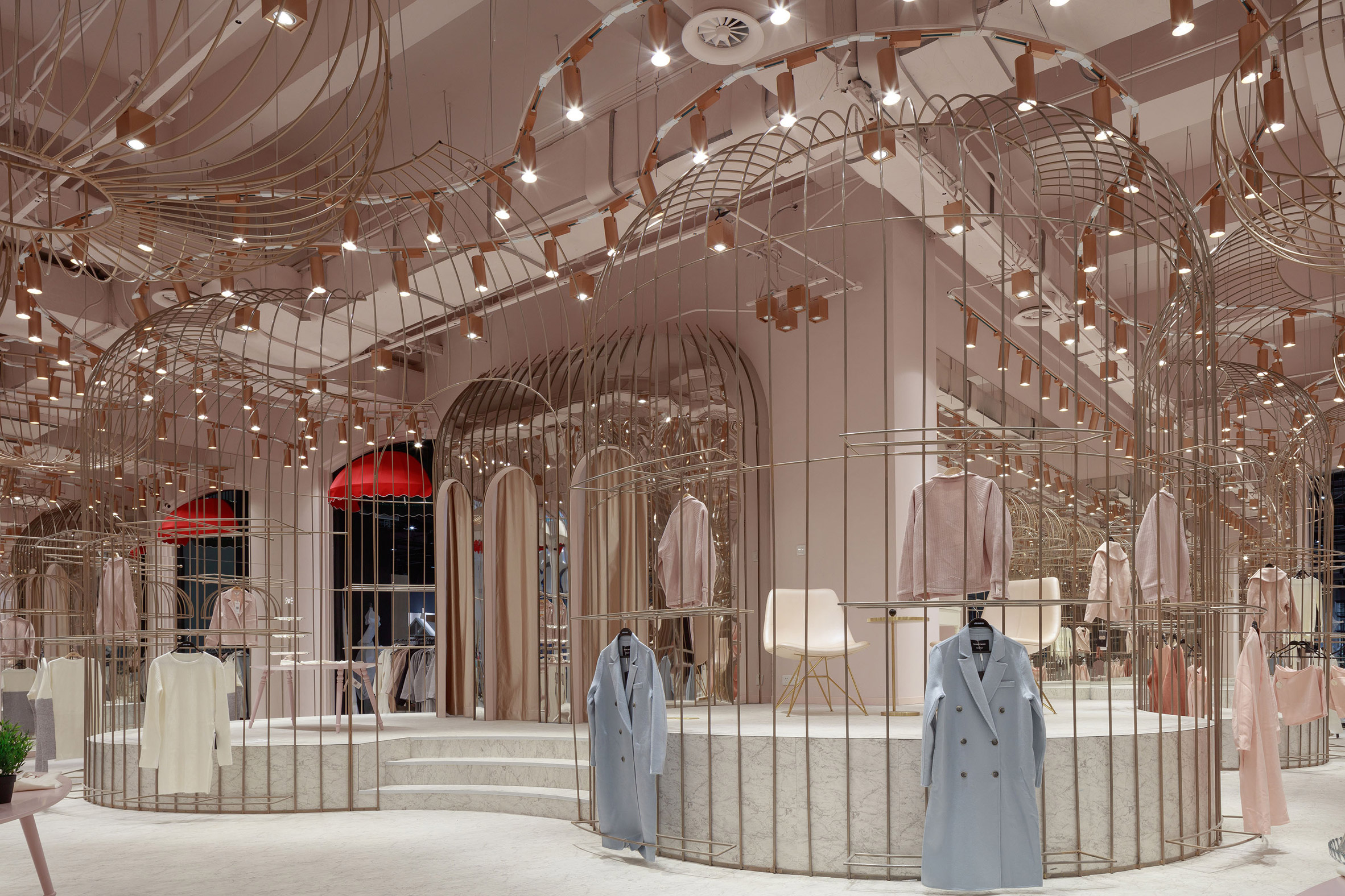 jooos-fitting-room-li-xiang-interiors-retail-china_dezeen_2364_col_19