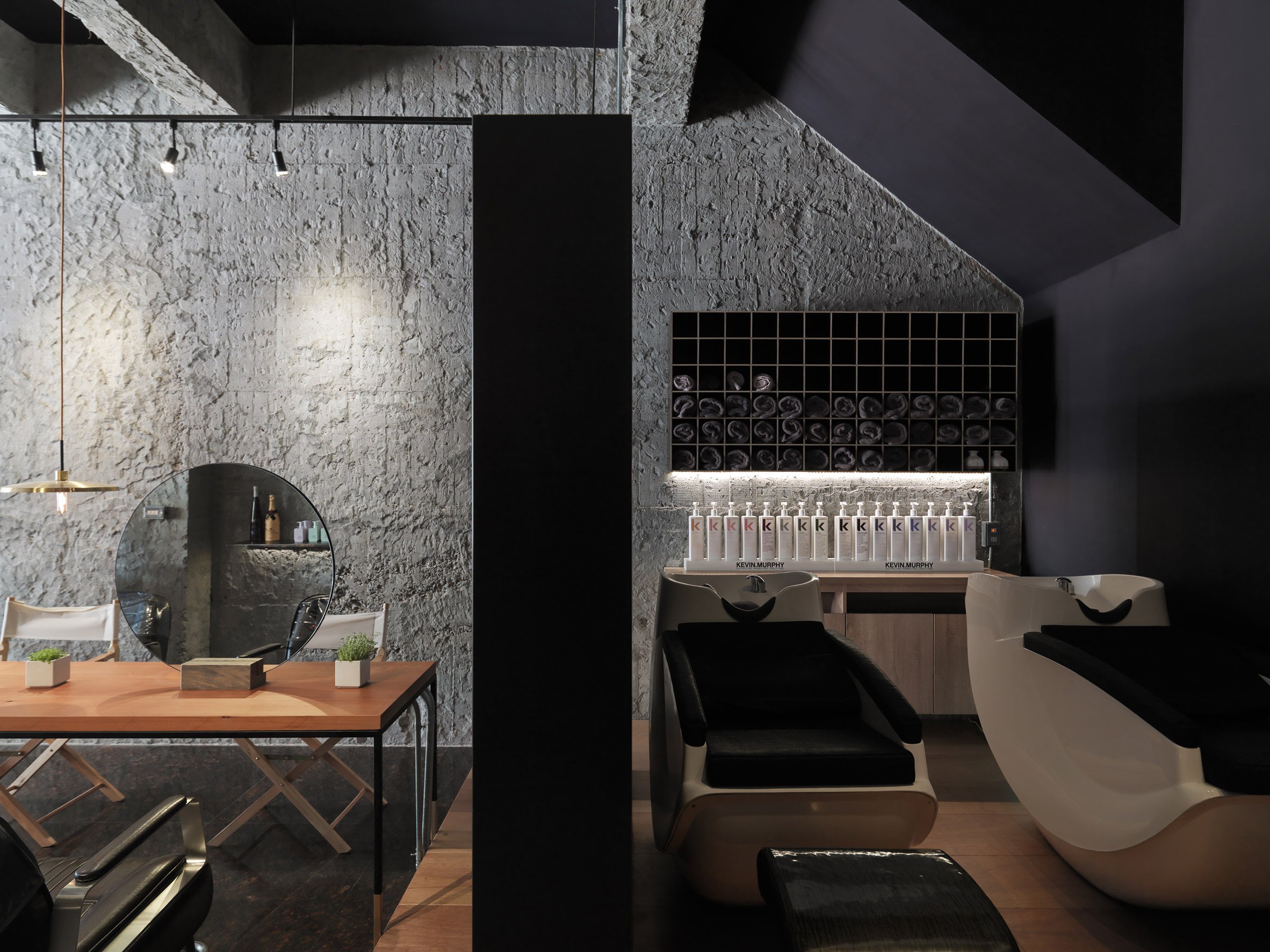 luna-salon-soar-design-interiors-changhua-taiwan_dezeen_2364_col_0