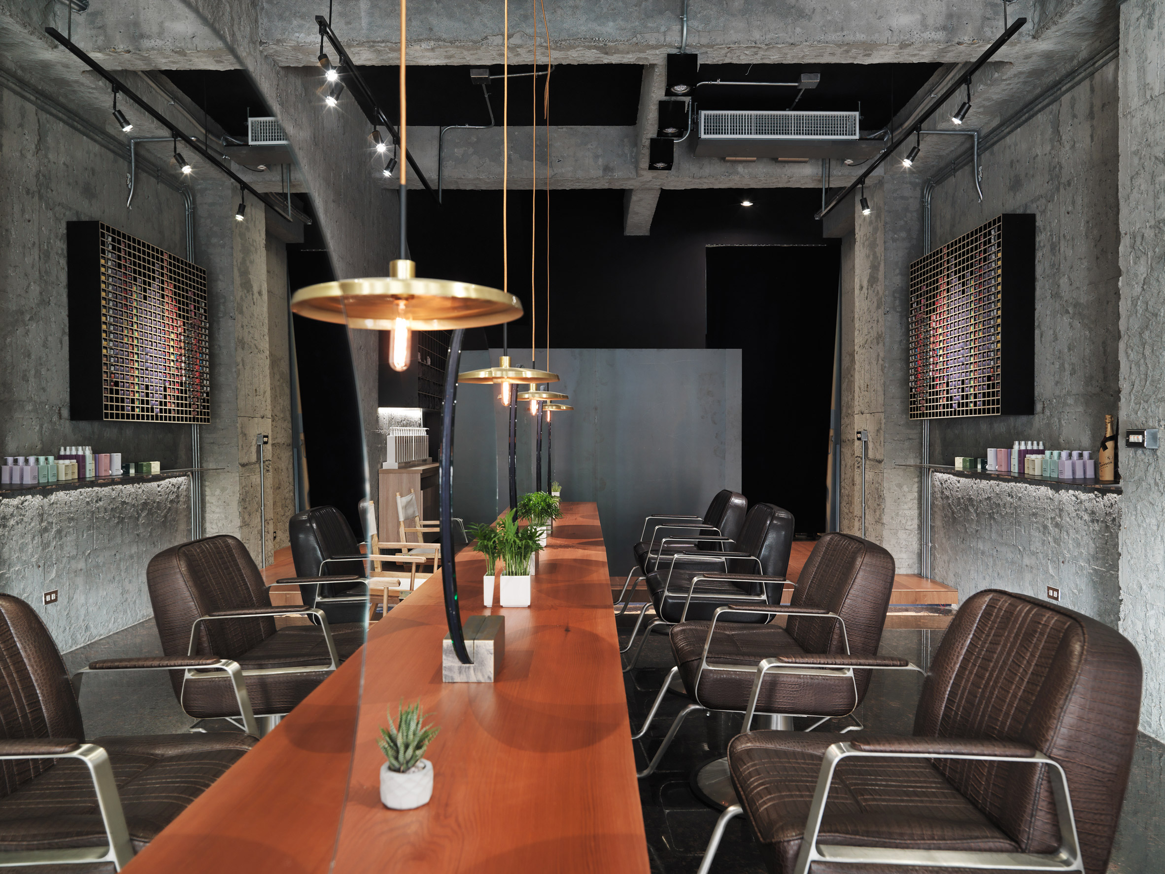 luna-salon-soar-design-interiors-changhua-taiwan_dezeen_2364_col_15