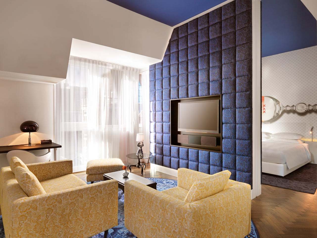 Destin-Andaz-Amsterdam-Wanders-12-andaz-suite