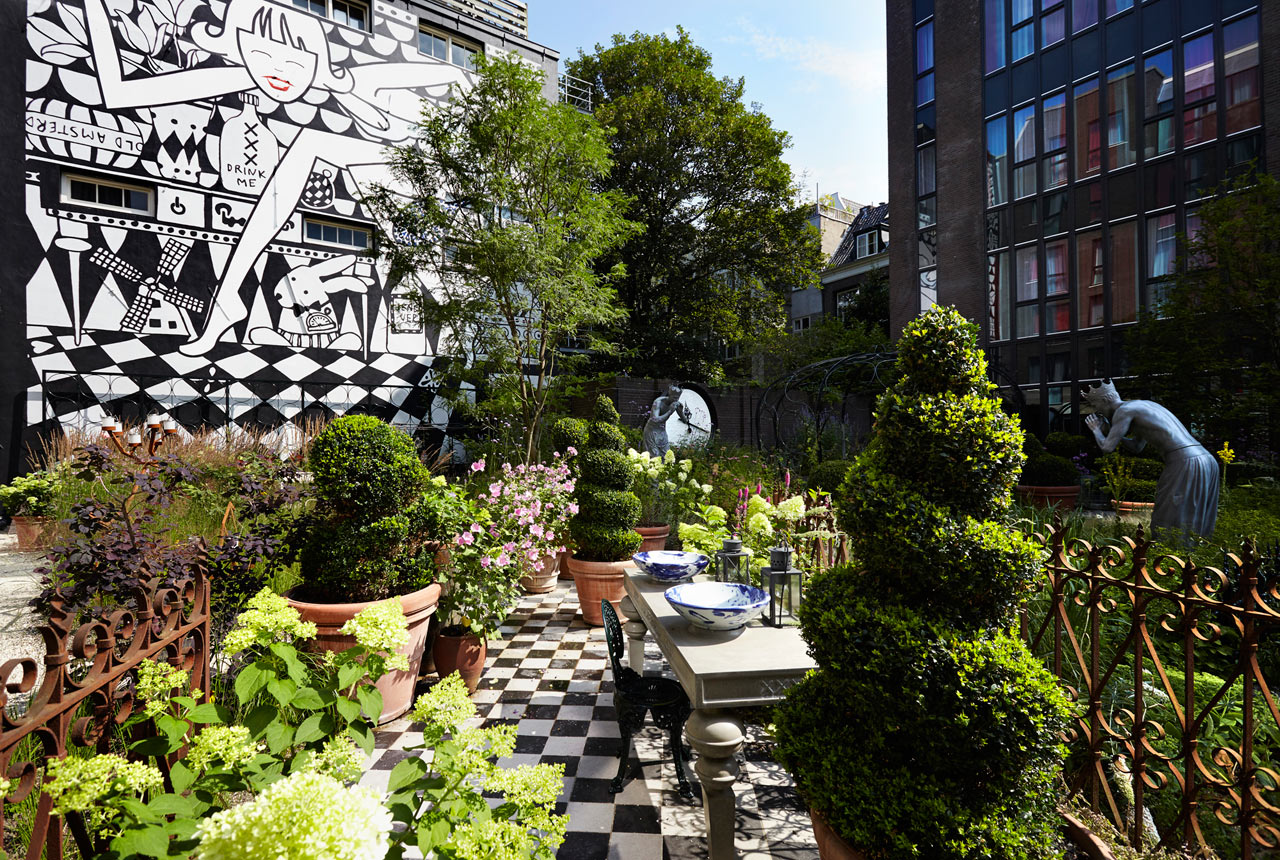 Destin-Andaz-Amsterdam-Wanders-24-garden