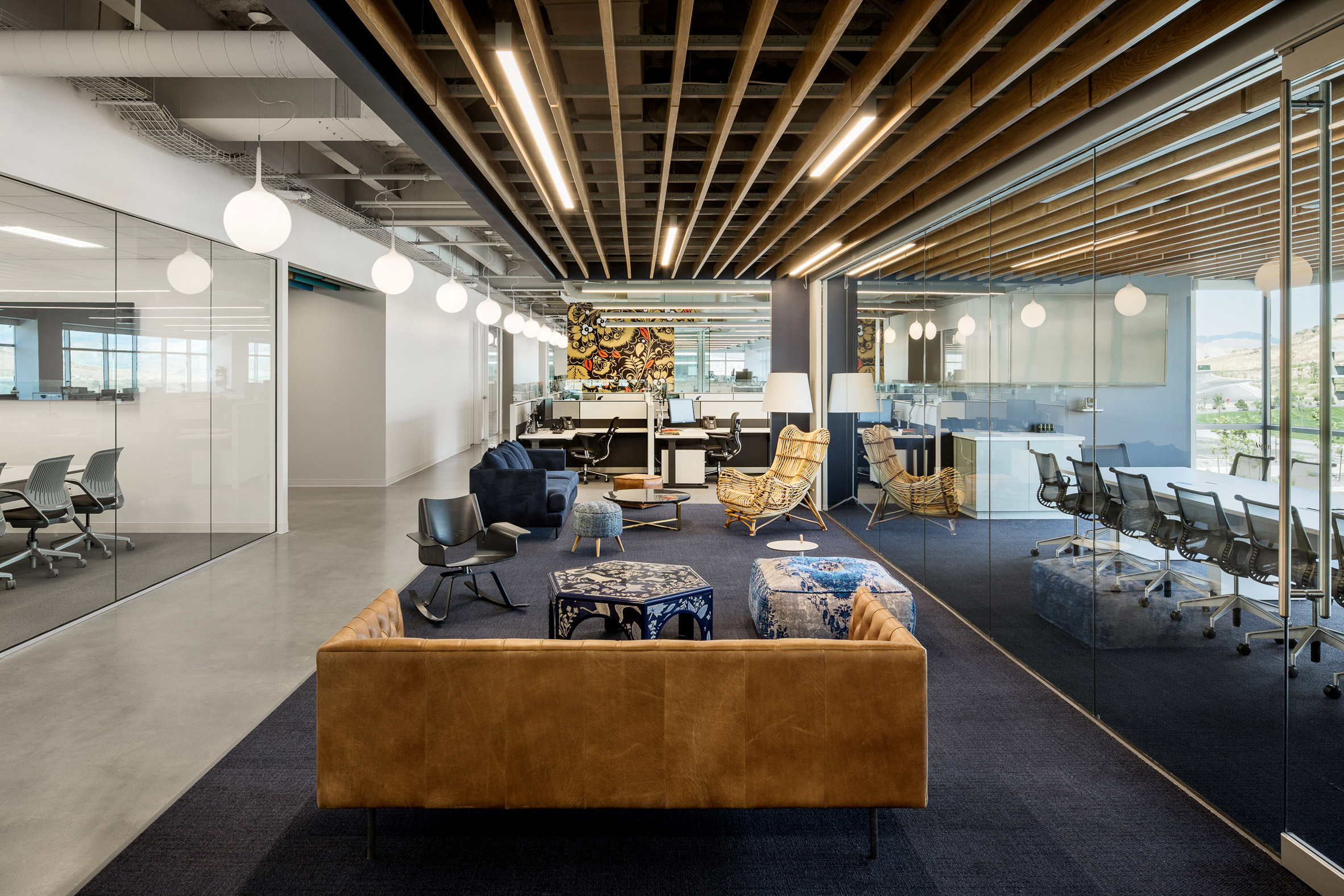 ancestry-office-rapt-studio-usa-interiors_dezeen_2364_col_4