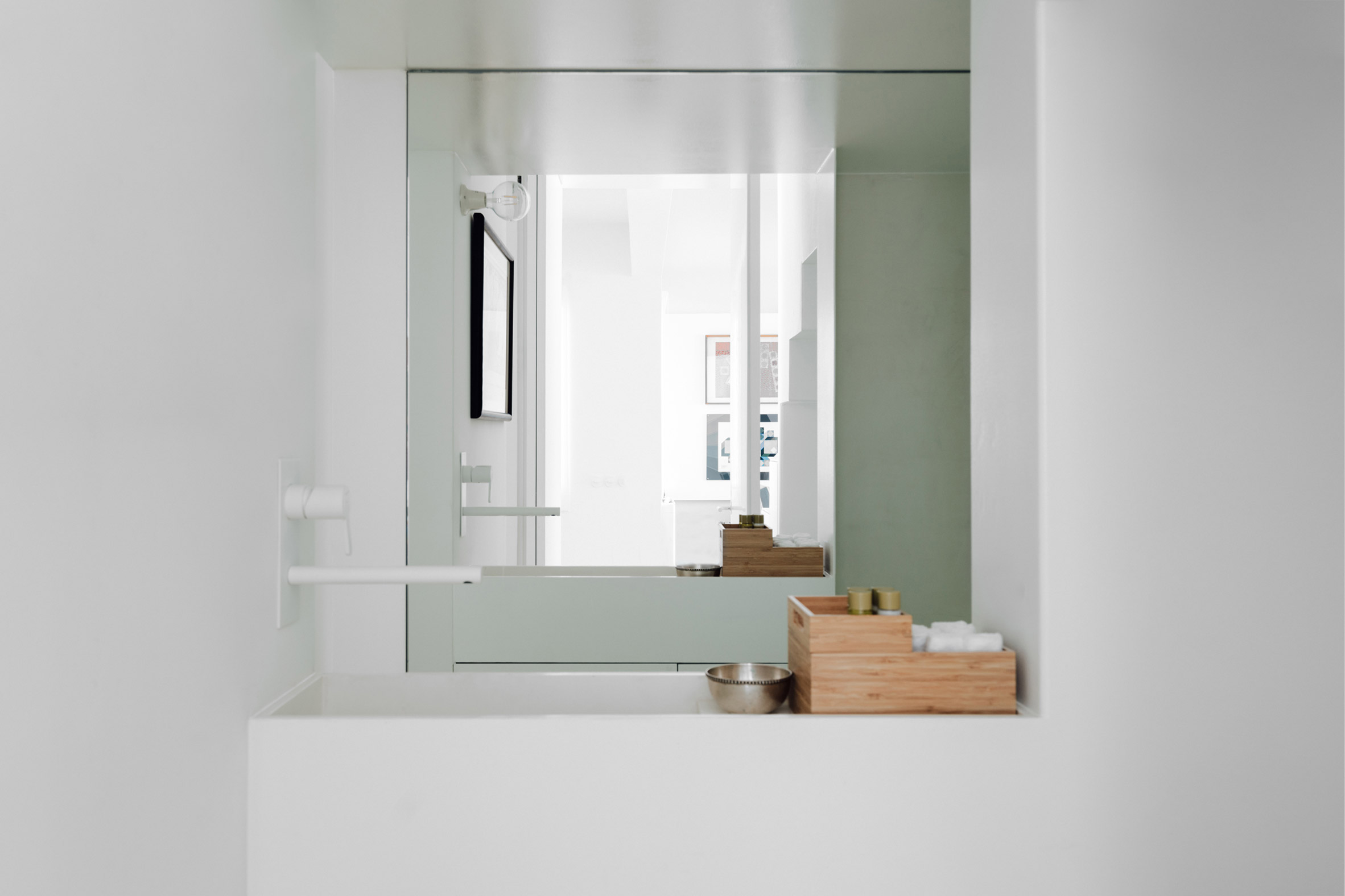 b-a-apartment-atelier-data-apartment-interiors-lisbon-portugal_dezeen_2364_col_12