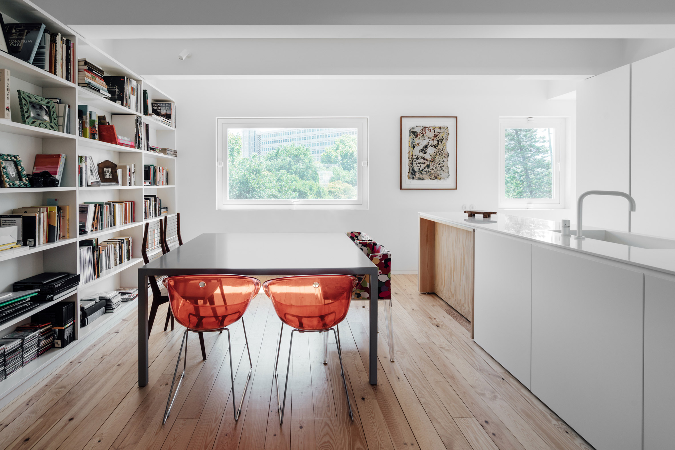 b-a-apartment-atelier-data-apartment-interiors-lisbon-portugal_dezeen_2364_col_5