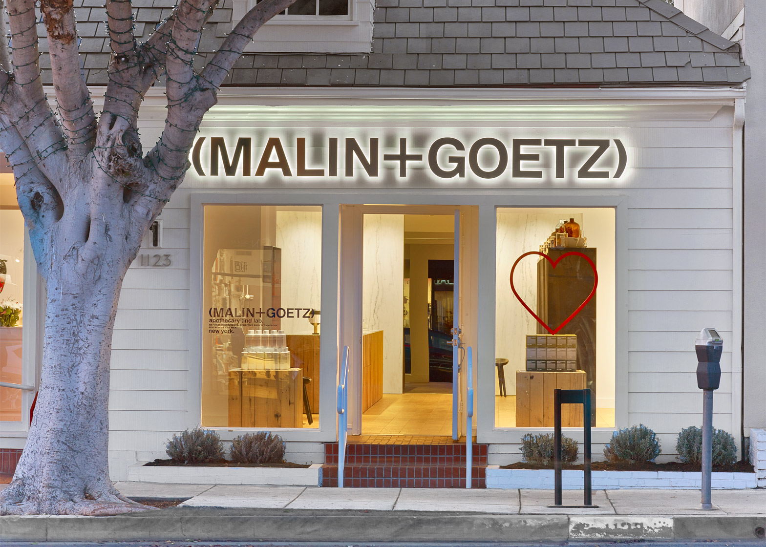 malin-goetz-santa-monica-messana-ororke_dezeen_1568_0