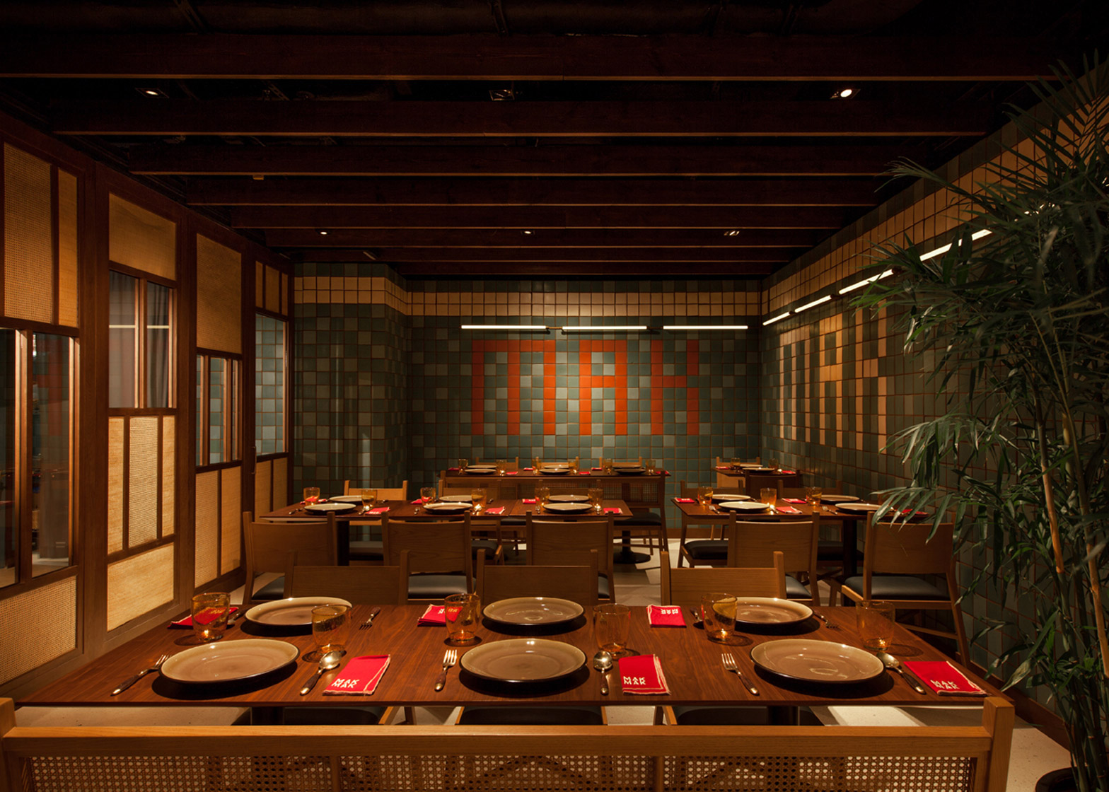 mak-mak-thai-restaurant-nc-design-architecture_dezeen_1568_7