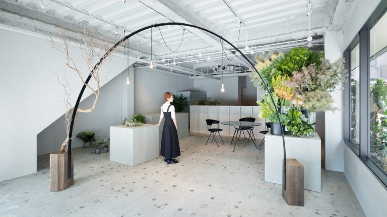 日本神户工业感Gigi Verde花店设计