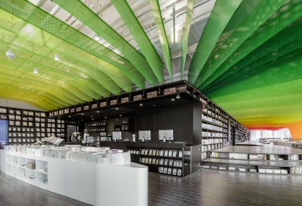 苏州·钟书阁书店(苏悦广场店) / Wutopia Lab