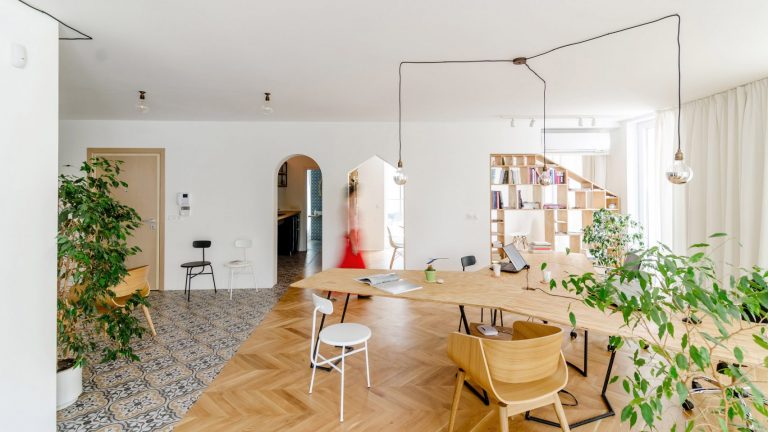 保加利亚公寓改造SOHO办公空间