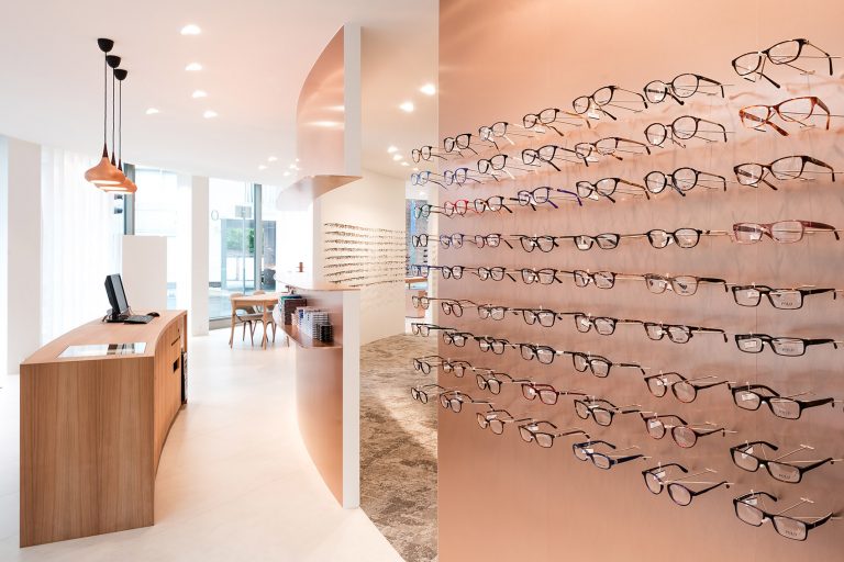 比利时Opti Q眼镜店设计