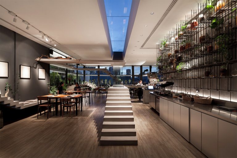 曼谷·Nowhere顶层酒吧餐厅设计