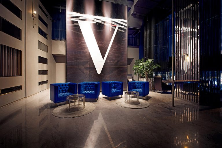 杭州·西湖边的V+Lounge高端酒吧会所