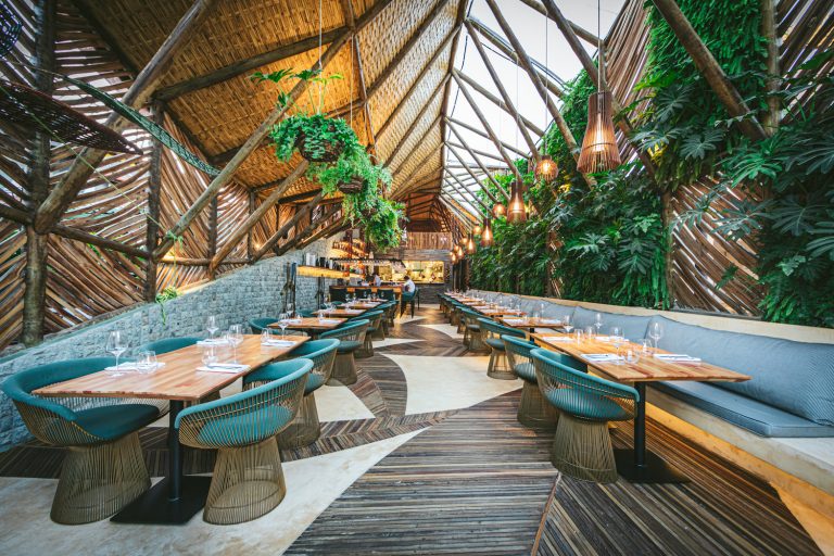 巴西·热带风格Ello酒吧餐厅设计