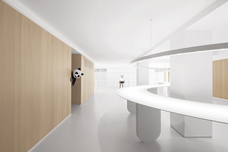 厦门·“寸匠|熊猫”全新办公空间设计