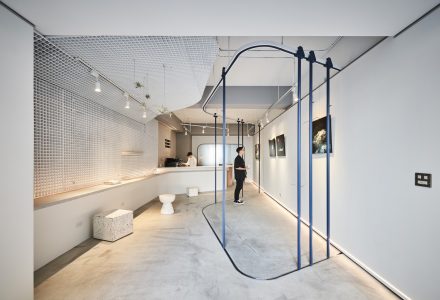 台湾·Kuan Yan咖啡馆+画廊 / Republic Design