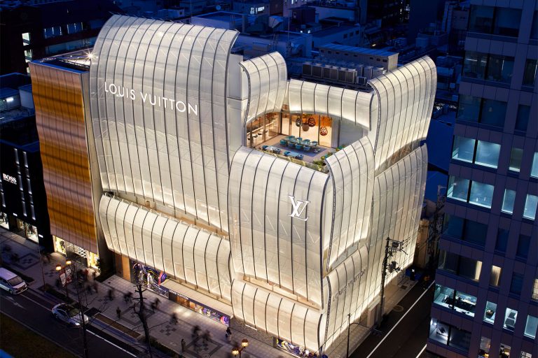 日本大阪·“LV路易威登”御堂筋旗舰店 / Jun Aoki＆Associates