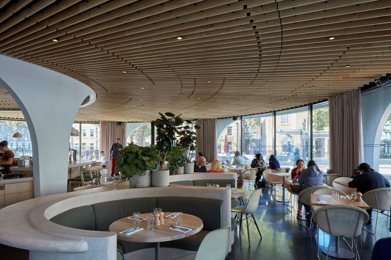 伦敦·Vardo休闲餐厅设计 / Nex