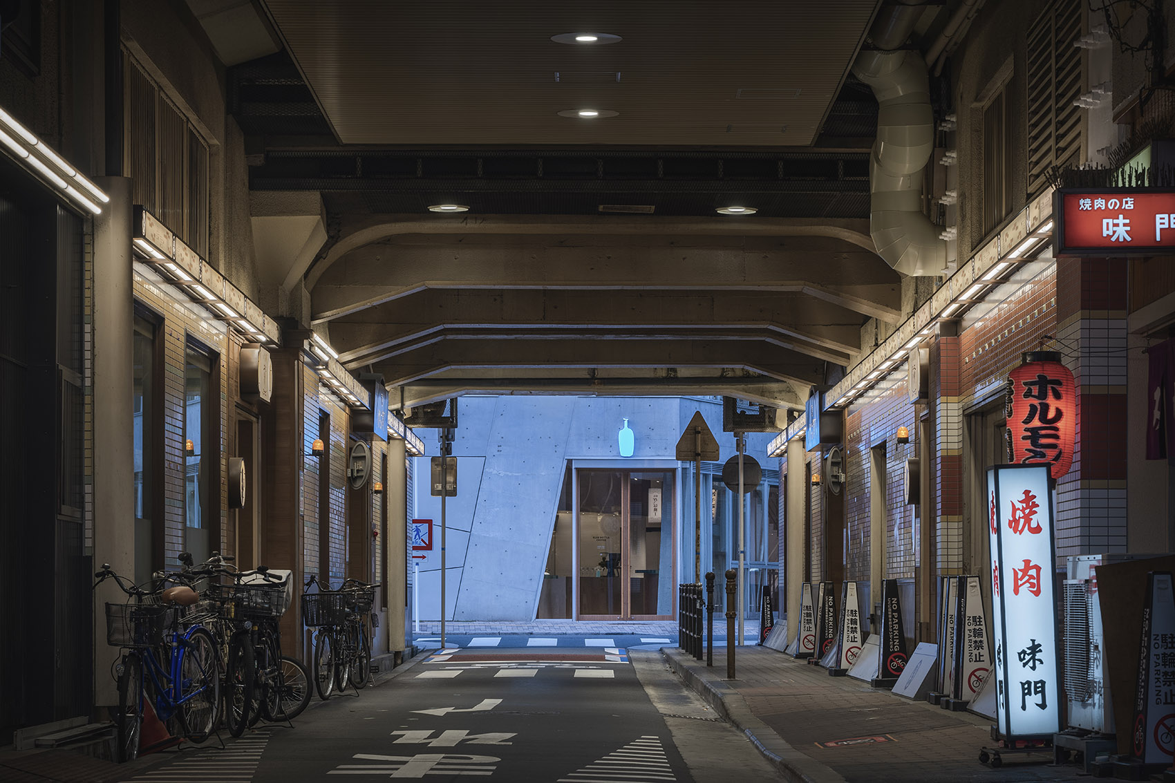 日本大阪 Blue Bottle Coffee 蓝瓶咖啡厅 梅田茶屋町店 I In Soho设计区