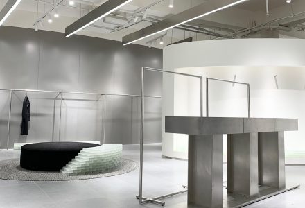 大连·LELE CONCEPT服装店设计 / RSXS睿上形素