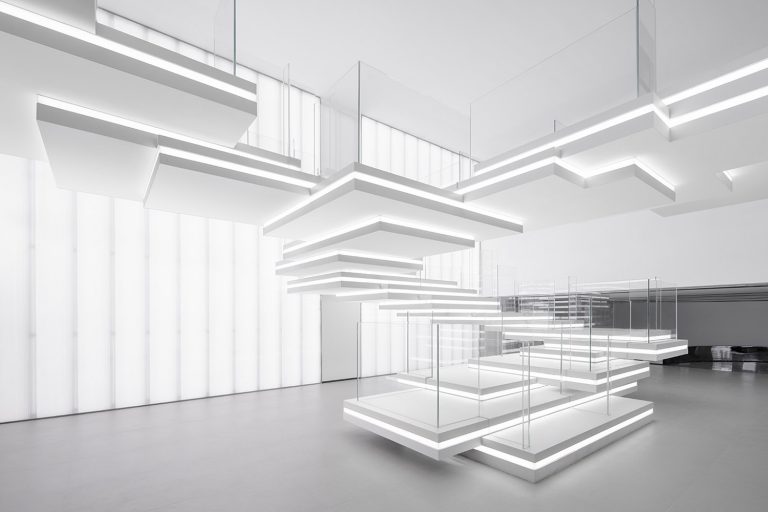 成都·“白色矩阵”工业展厅设计 / 季意空间