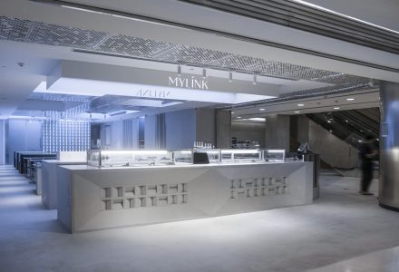 上海·“麦聆MYLINK”面包烘焙店 / 拾集建筑