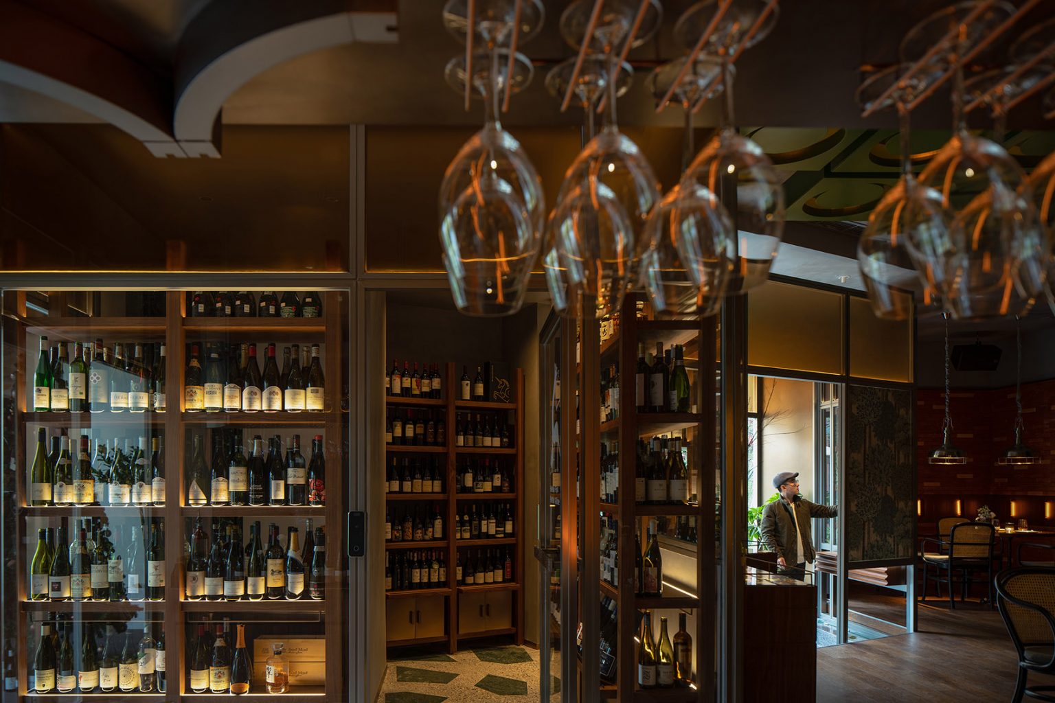 成都·“300藤VINES·Wine&Bistro”西餐吧 / 构看建筑 SOHO设计区