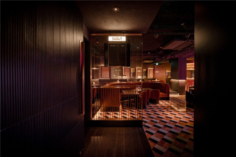 上海·SHAKE酒吧餐厅设计 / hcreates